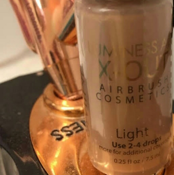 BUNDLE AND SAVE Luminess Air X- Out Light🎁 - Picture 6 of 7